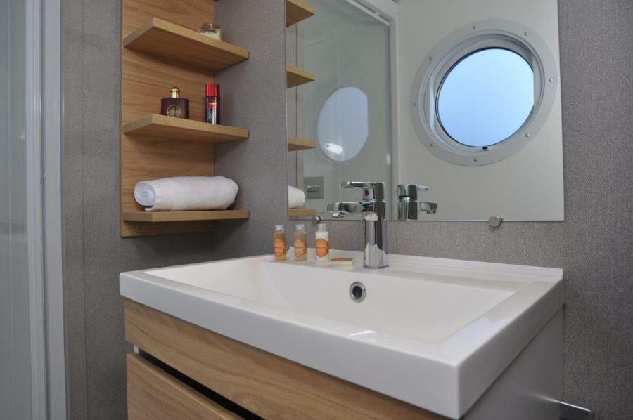 Camping Le Mas Des Sedaries Hotell Villefort  Exteriör bild